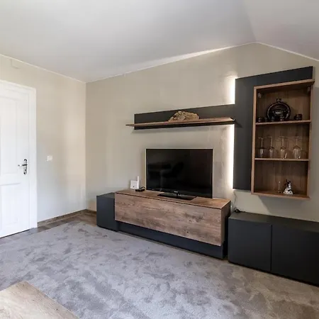 Lejlighed Makedonia's Finest 3br